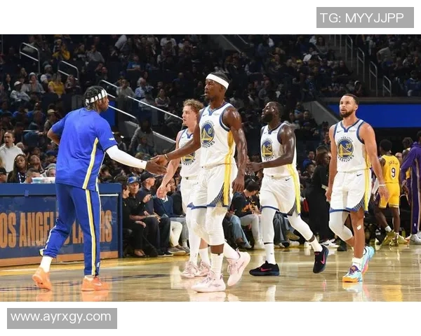 湖人勇士季前赛对决精彩回顾与赛后分析尽在10月19日比赛现场